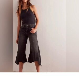 Free People We The Free Ripple Wide Leg Crop Light Black Women’s Jeans Sz 25 NWT